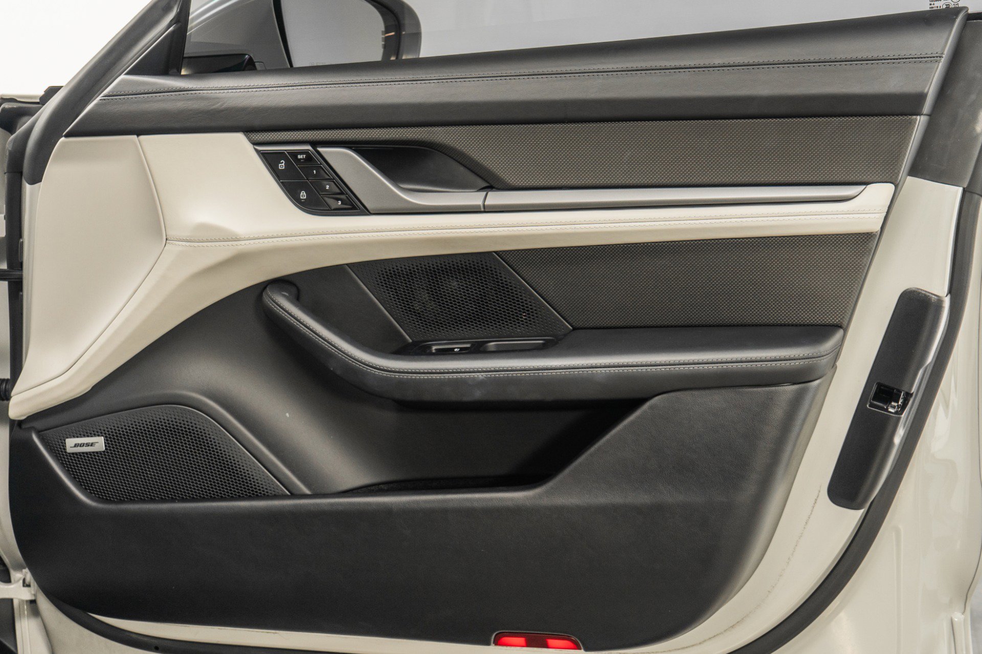 Used 2021 Porsche Taycan Turbo S image 45