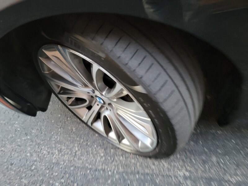Used 2017 BMW 750Li xDrive AWD/4WD image 32