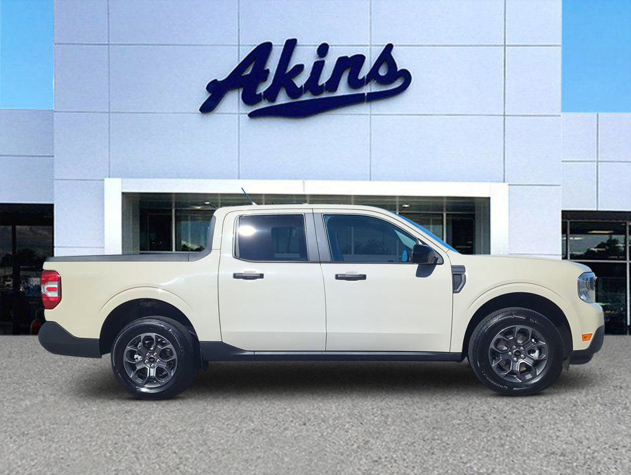 Certified 2024 Ford Maverick XLT w/ XLT Luxury Package