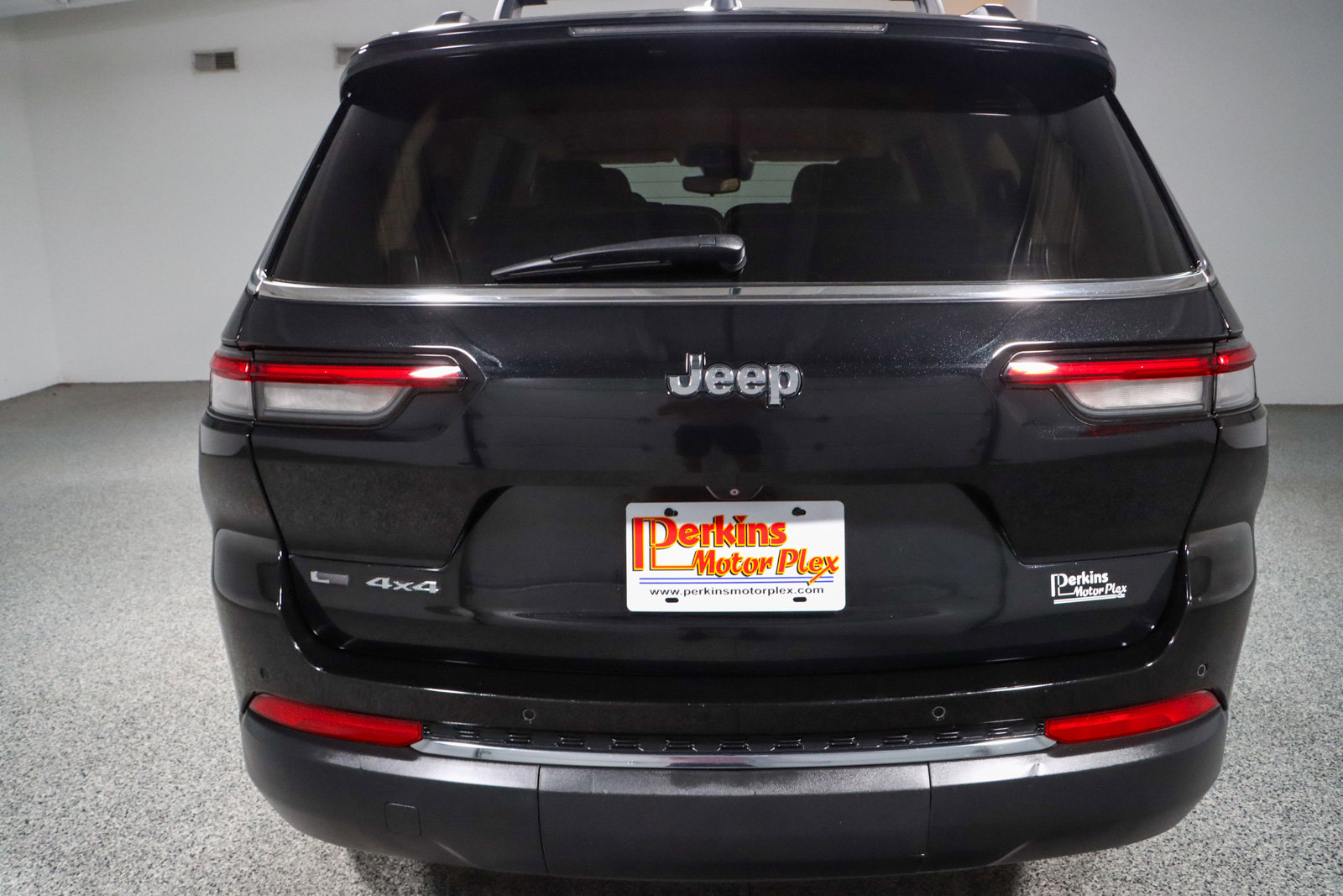 Used 2022 Jeep Grand Cherokee L Limited AWD/4WD image 8