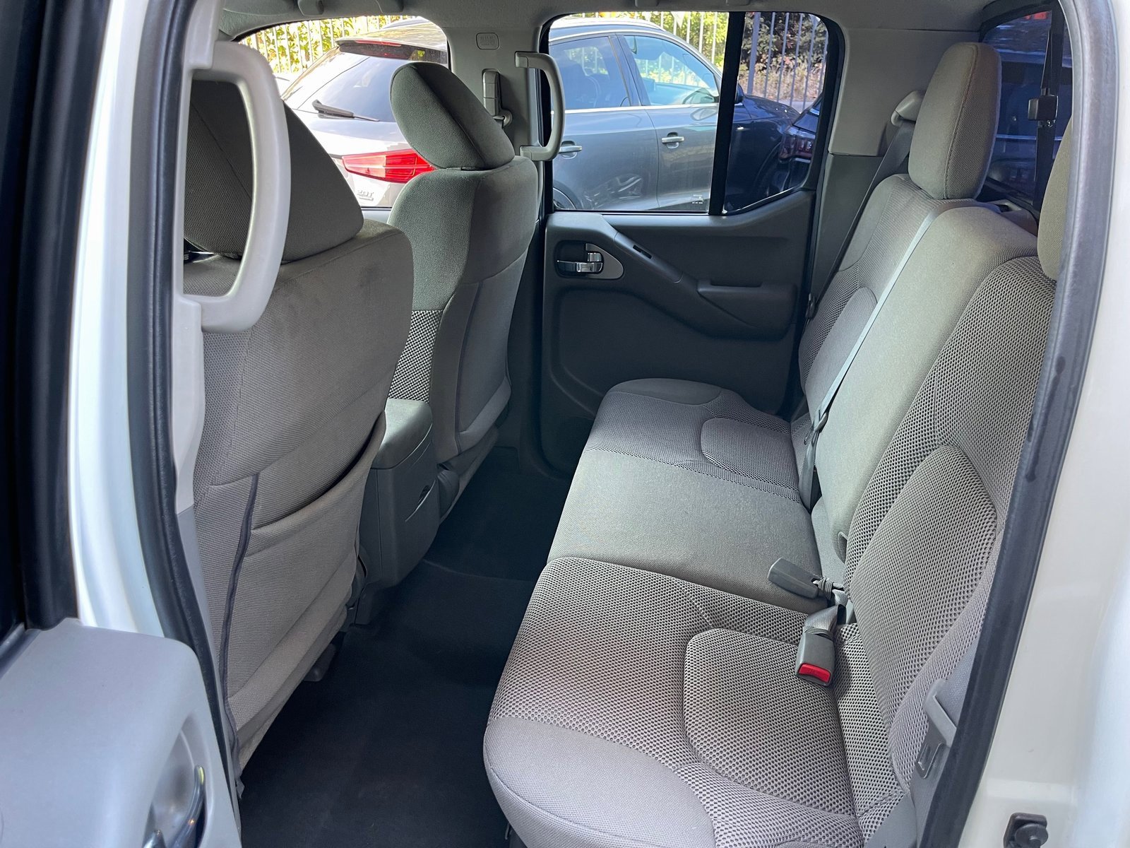 Used 2019 Nissan Frontier SV image 13
