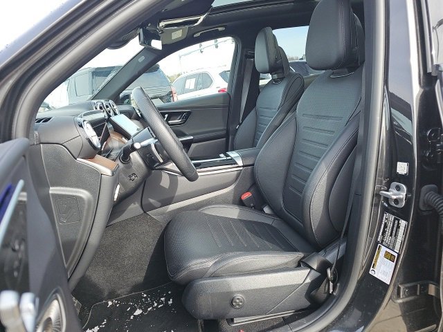 Used 2025 Mercedes-Benz GLC 300 GLC 300 image 15