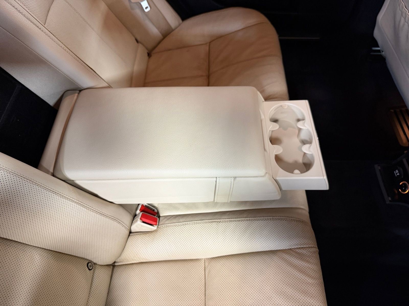 Used 2009 Mercedes-Benz S 550 image 37