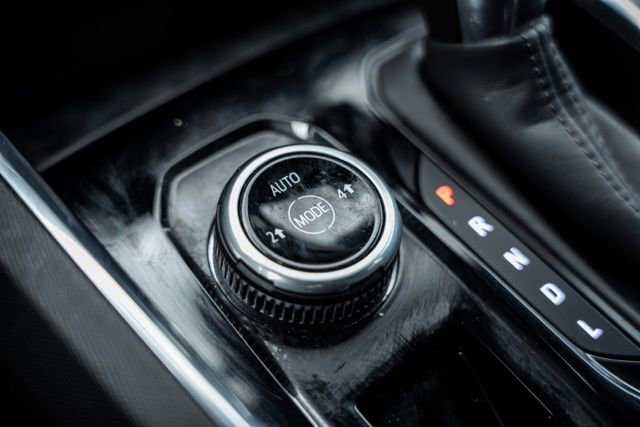 Used 2024 GMC Canyon Elevation w/ Convenience Package image 24