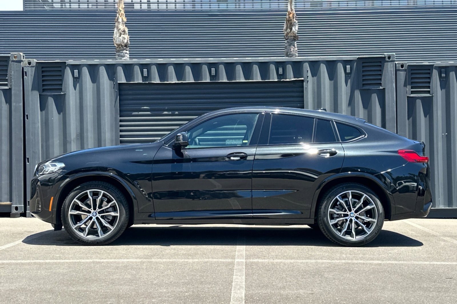 Used 2023 BMW X4 xDrive30i w/ M Sport Package AWD/4WD video 2