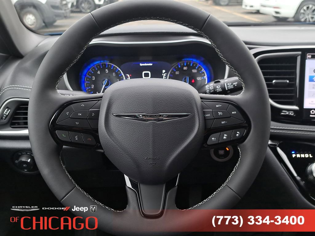 New 2026 Chrysler Pacifica Select w/ S Appearance Package image 27