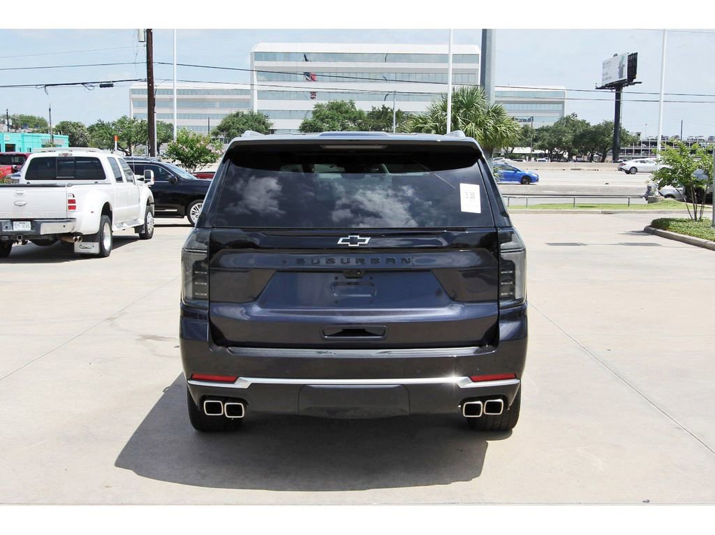 Used 2025 Chevrolet Suburban High Country AWD/4WD image 6