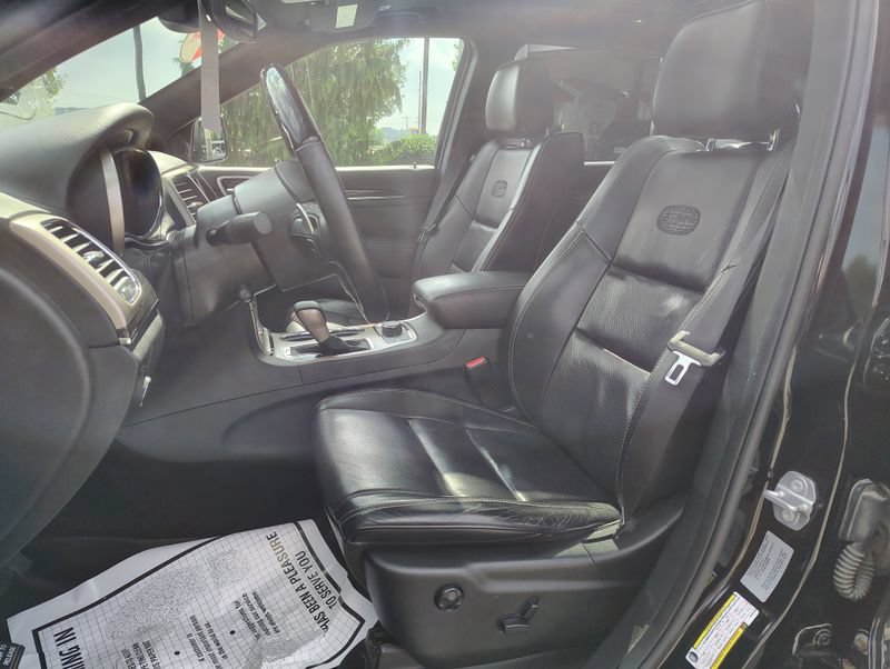Used 2017 Jeep Grand Cherokee Overland AWD/4WD image 13