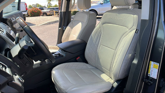 Used 2017 Ford Explorer Platinum AWD/4WD image 18