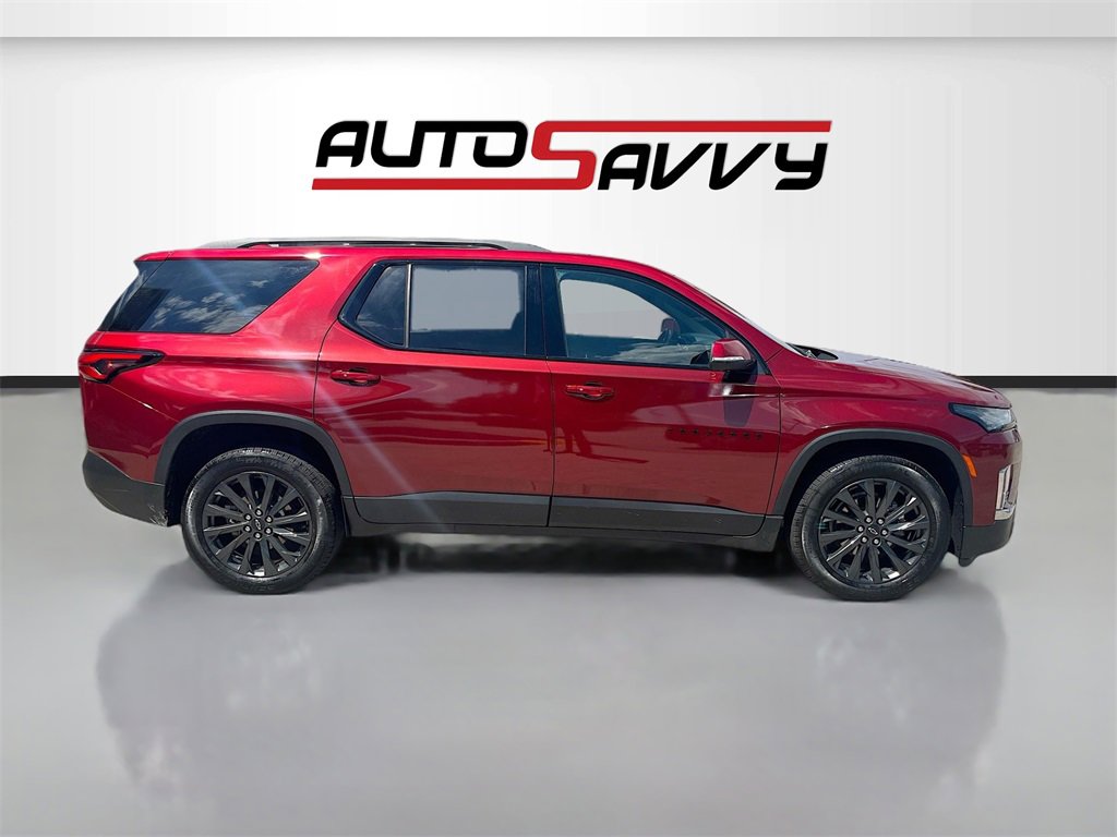 Used 2023 Chevrolet Traverse RS image 8