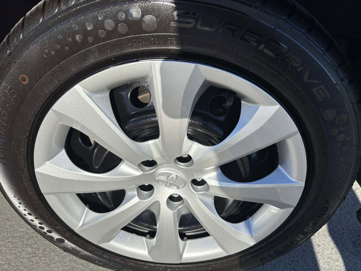 Used 2025 Toyota Corolla LE image 11