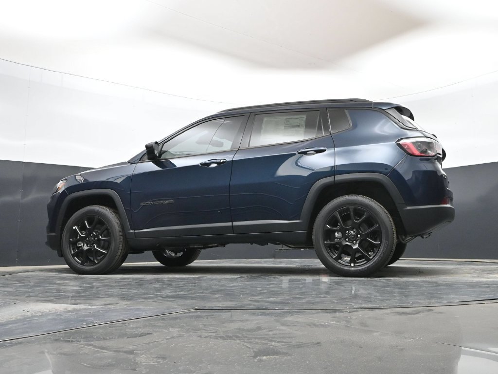 New 2026 Jeep Compass Latitude AWD/4WD image 48