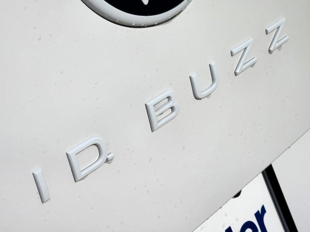 New 2025 Volkswagen ID. Buzz Pro S image 8