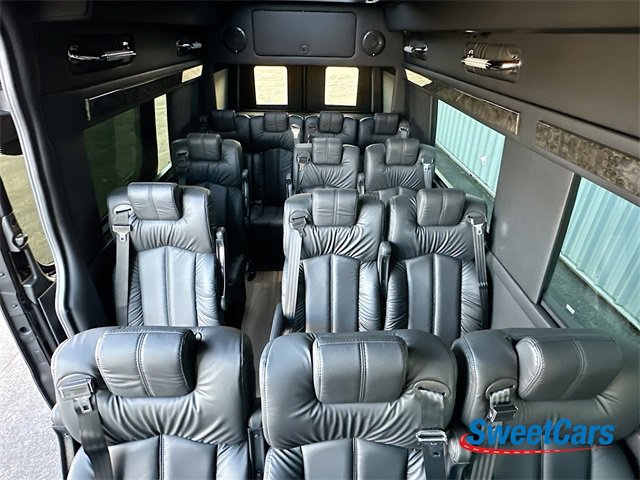 Used 2023 Mercedes-Benz Sprinter 3500 image 14
