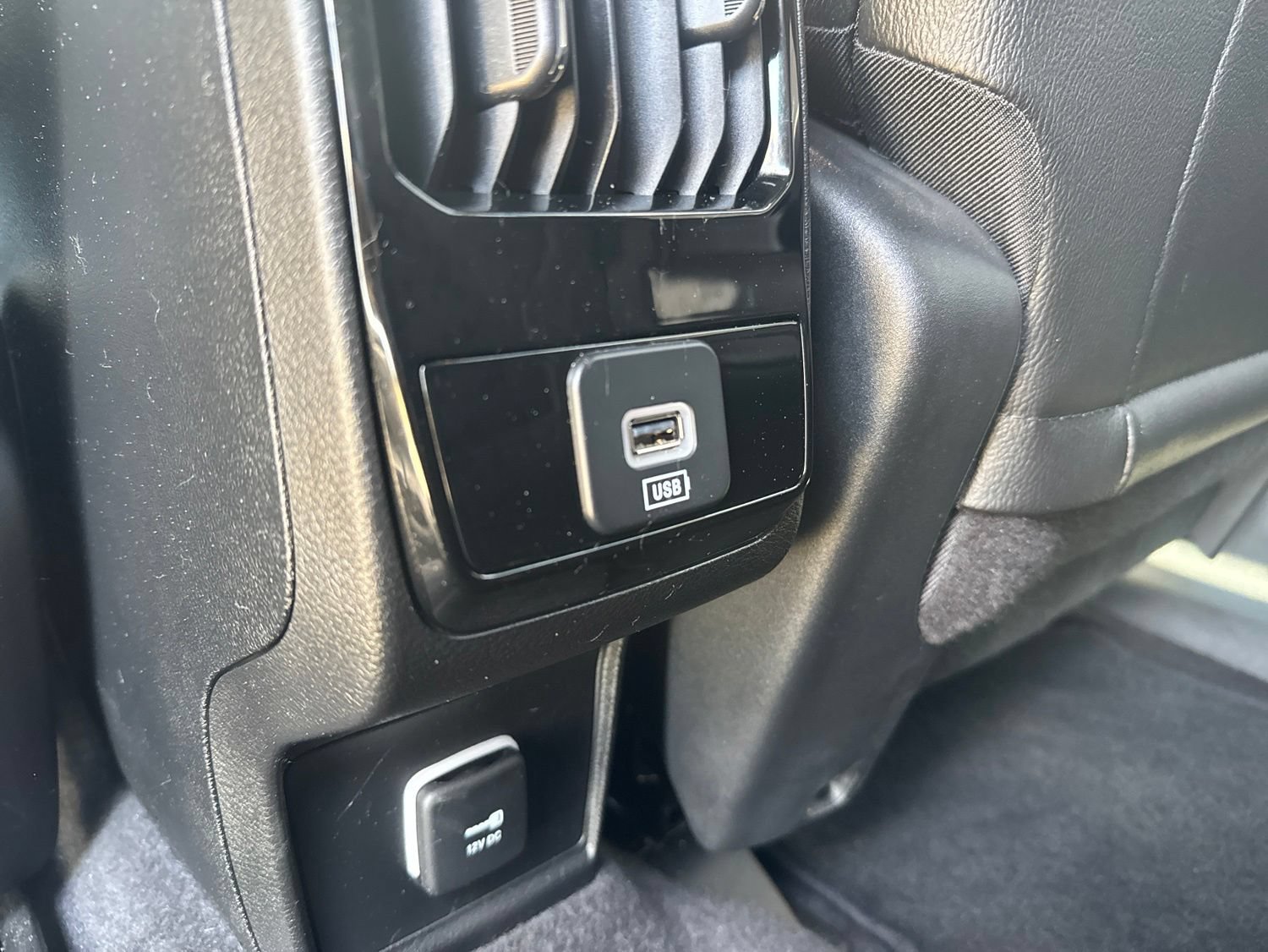 Used 2024 Jeep Compass Limited AWD/4WD image 14