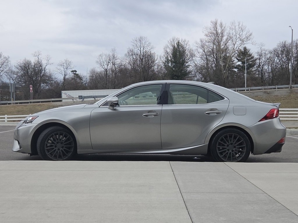Used 2016 Lexus IS 300 AWD w/ Premium Package image 21