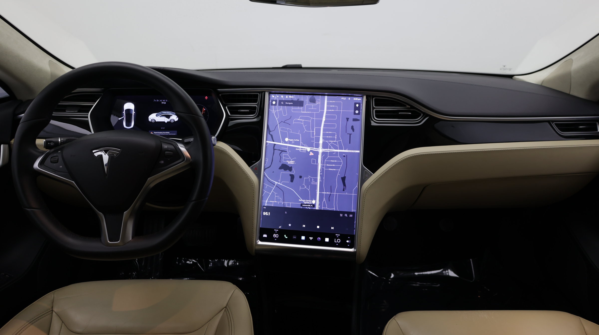 Used 2016 Tesla Model S 70 RWD image 25