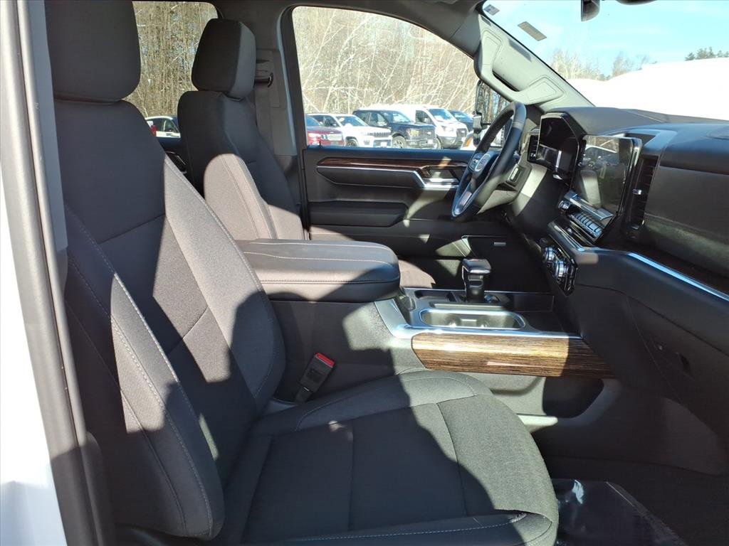 Used 2024 GMC Sierra 1500 Elevation w/ Preferred Package image 11