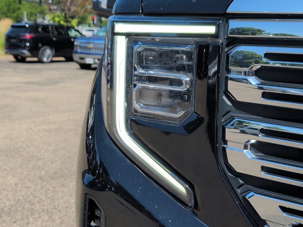 Used 2022 GMC Sierra 1500 Denali AWD/4WD image 44