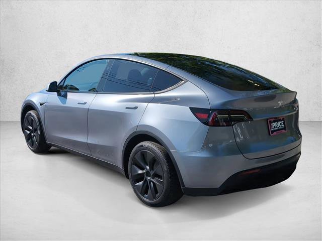 Used 2025 Tesla Model Y Long Range RWD image 8