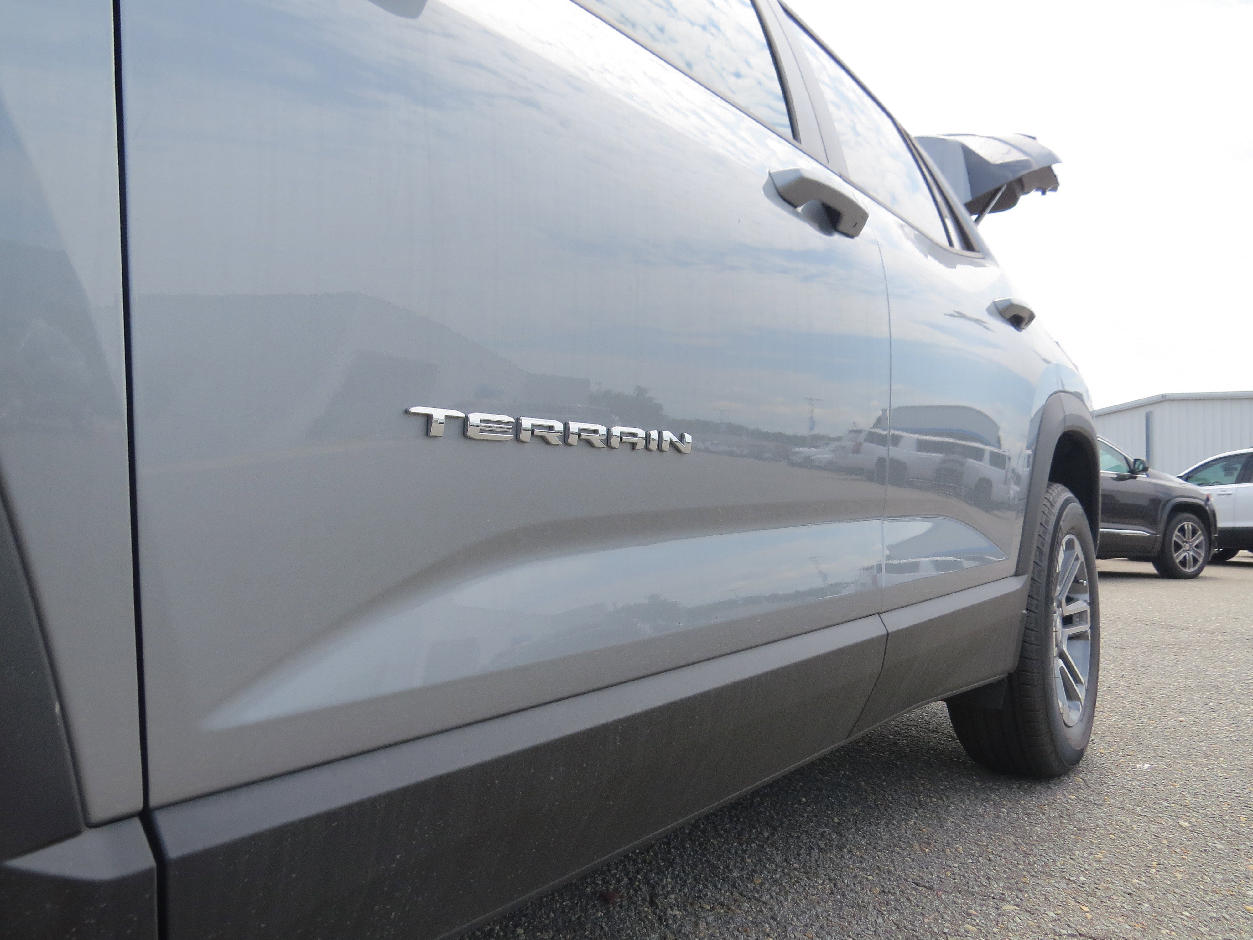 New 2026 GMC Terrain Elevation image 14