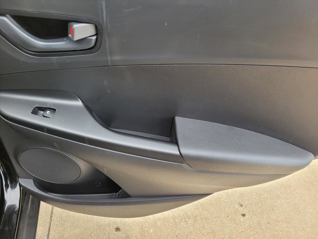 Used 2023 Hyundai Kona SEL w/ Cargo Package image 11