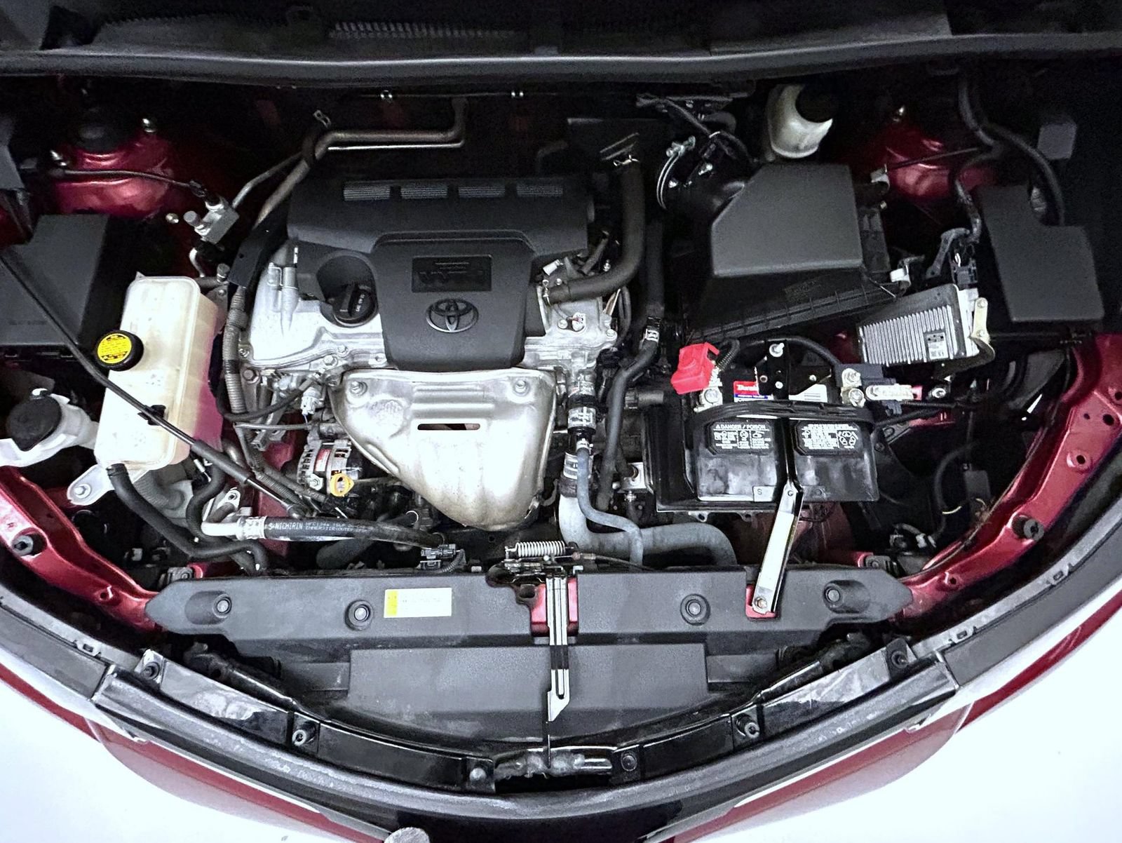 Used 2018 Toyota RAV4 XLE FWD image 24
