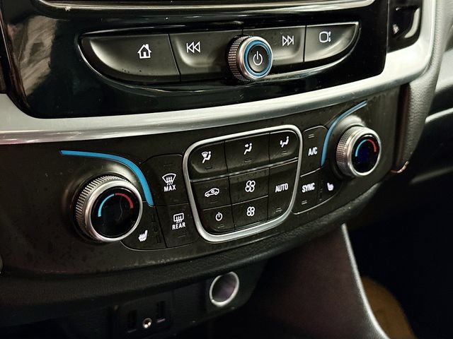 Used 2019 Chevrolet Traverse RS FWD image 17