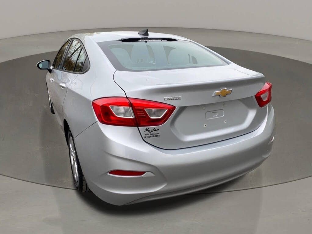 Used 2016 Chevrolet Cruze LS image 4