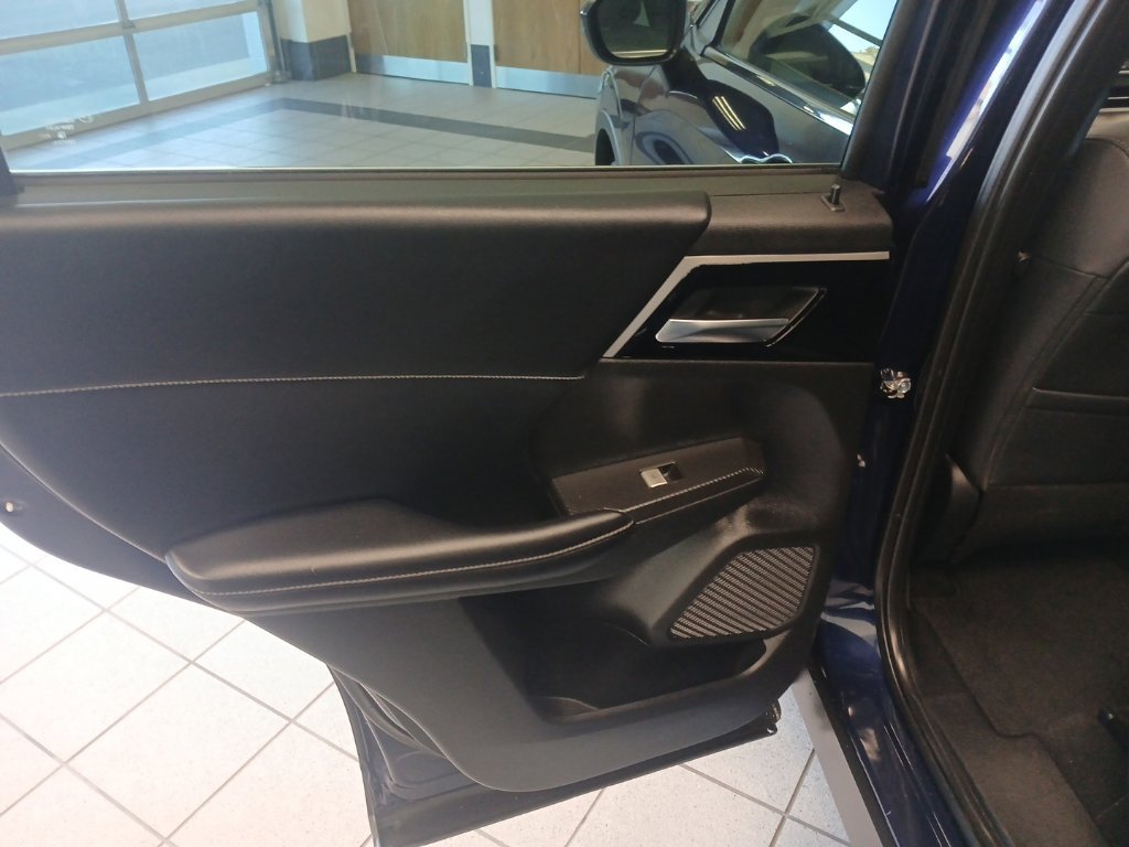 Used 2022 Mitsubishi Outlander SE AWD/4WD image 10