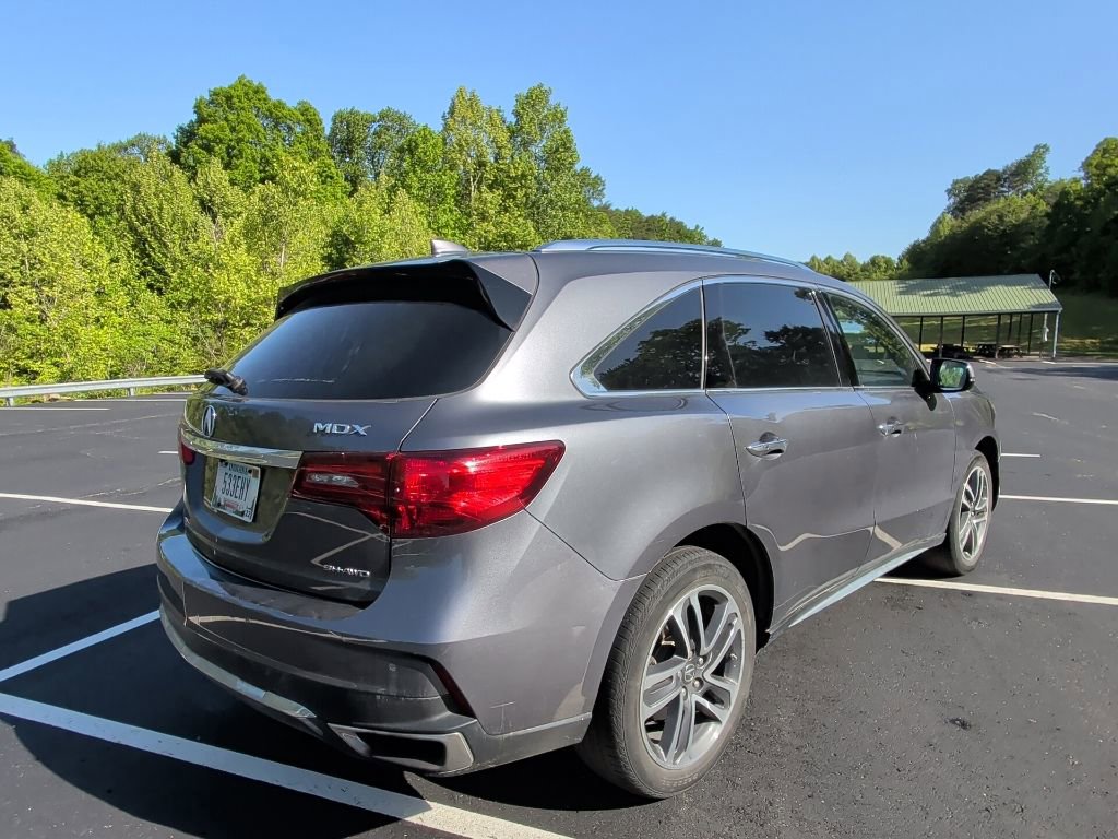 Used 2017 Acura MDX SH-AWD image 3