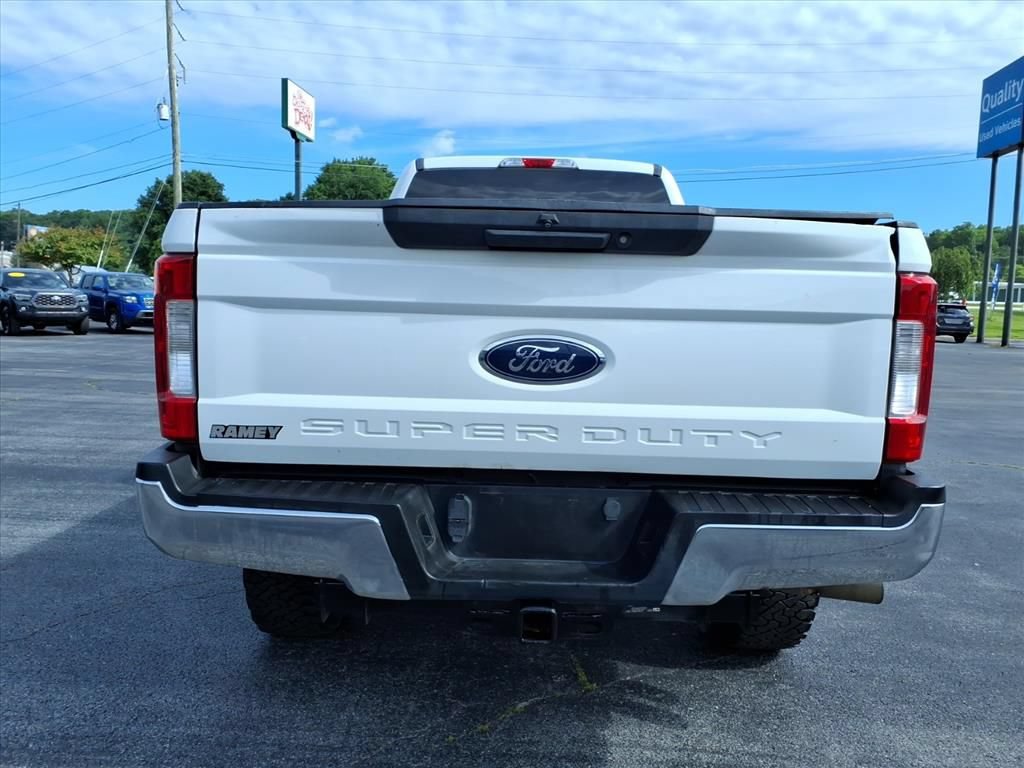 Used 2017 Ford F250 XL w/ Power Equipment Group AWD/4WD image 6