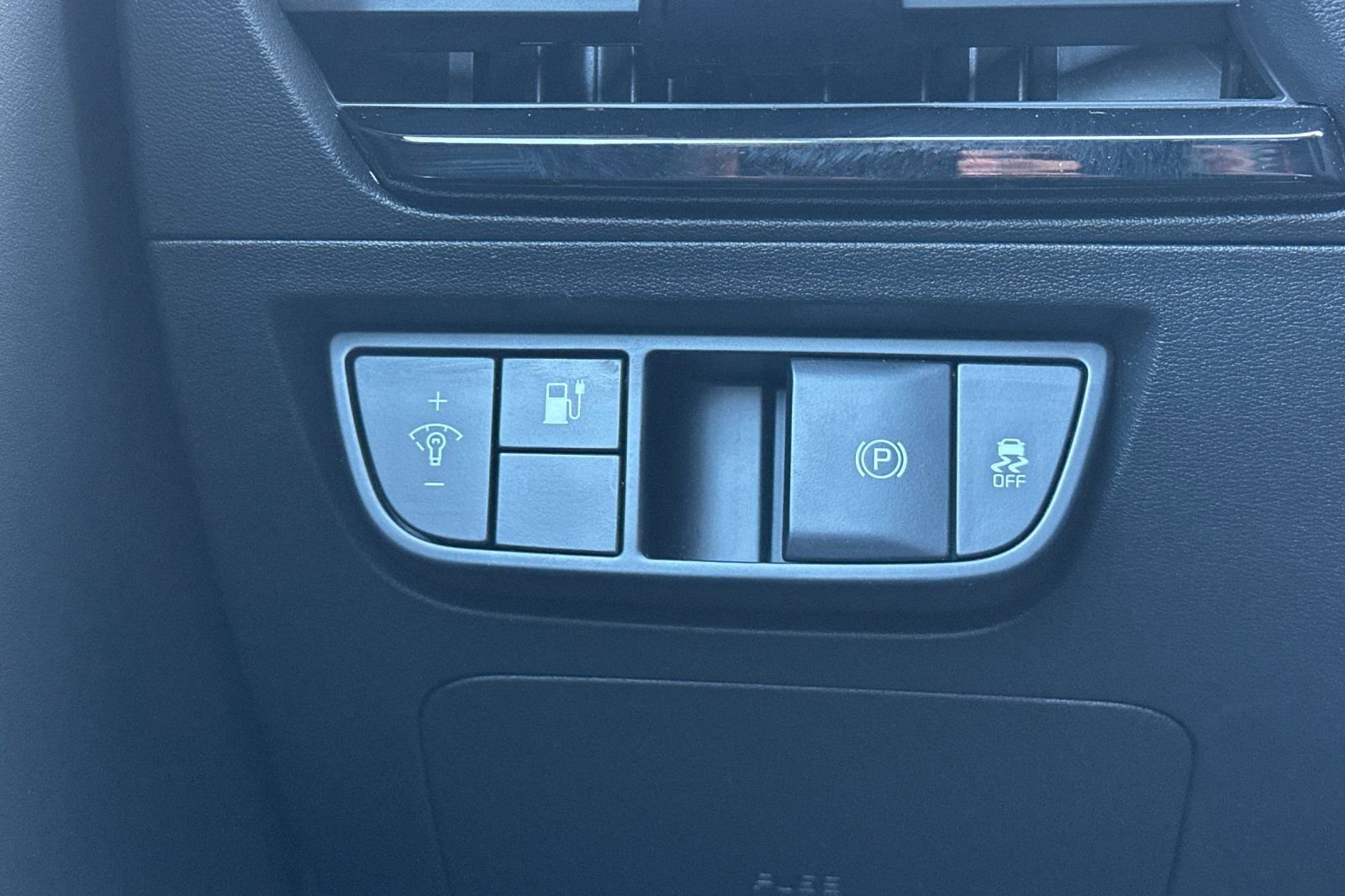 Used 2024 Kia EV6 Light image 31