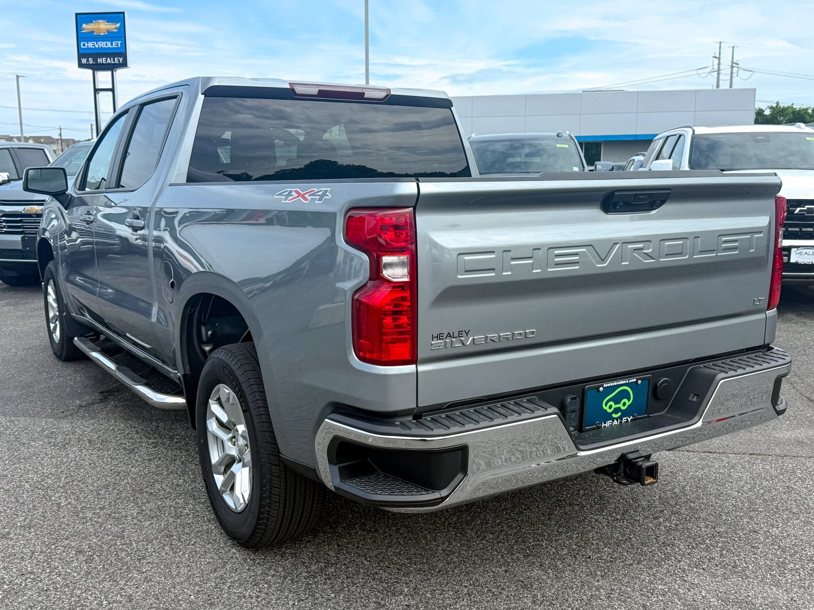 Certified 2023 Chevrolet Silverado 1500 LT AWD/4WD image 6