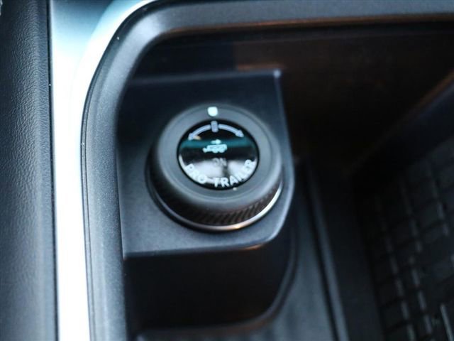 Used 2025 Ford Expedition Max Platinum w/ Stealth Appearance Package image 27