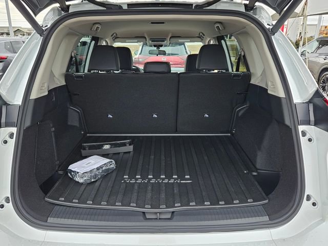 New 2026 Nissan Rogue SV image 12