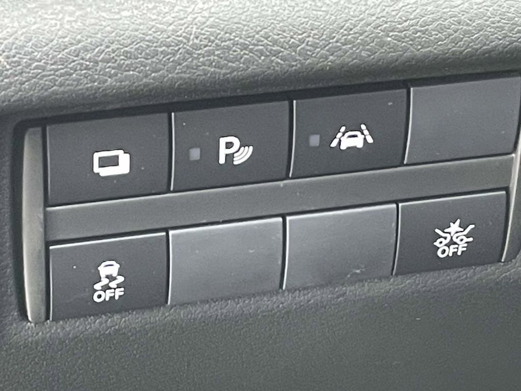 Used 2025 Nissan Versa S w/ S Plus Package image 18