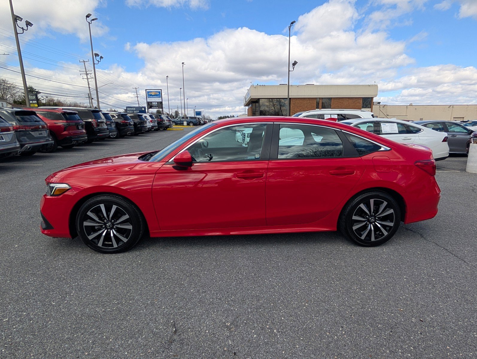 Used 2024 Honda Civic EX image 2