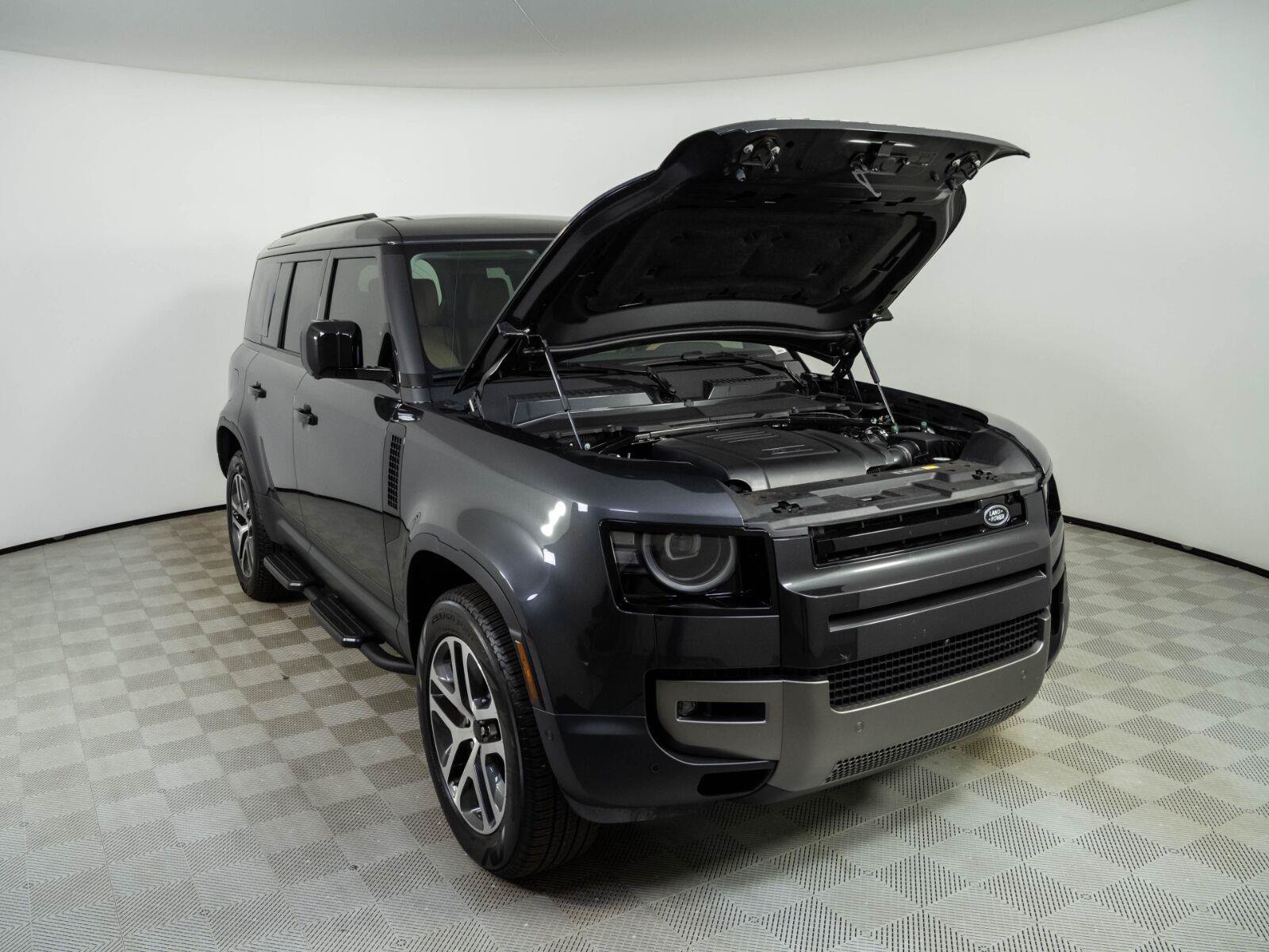Used 2026 Land Rover Defender 110 S AWD/4WD image 33