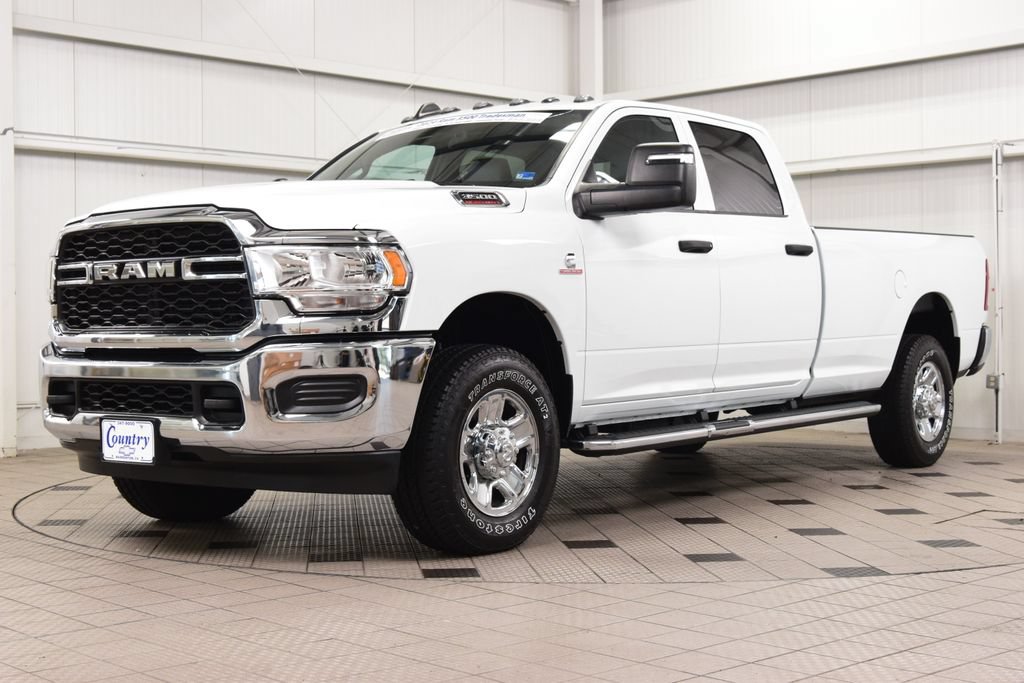 Used 2024 RAM 3500 Tradesman AWD/4WD image 3