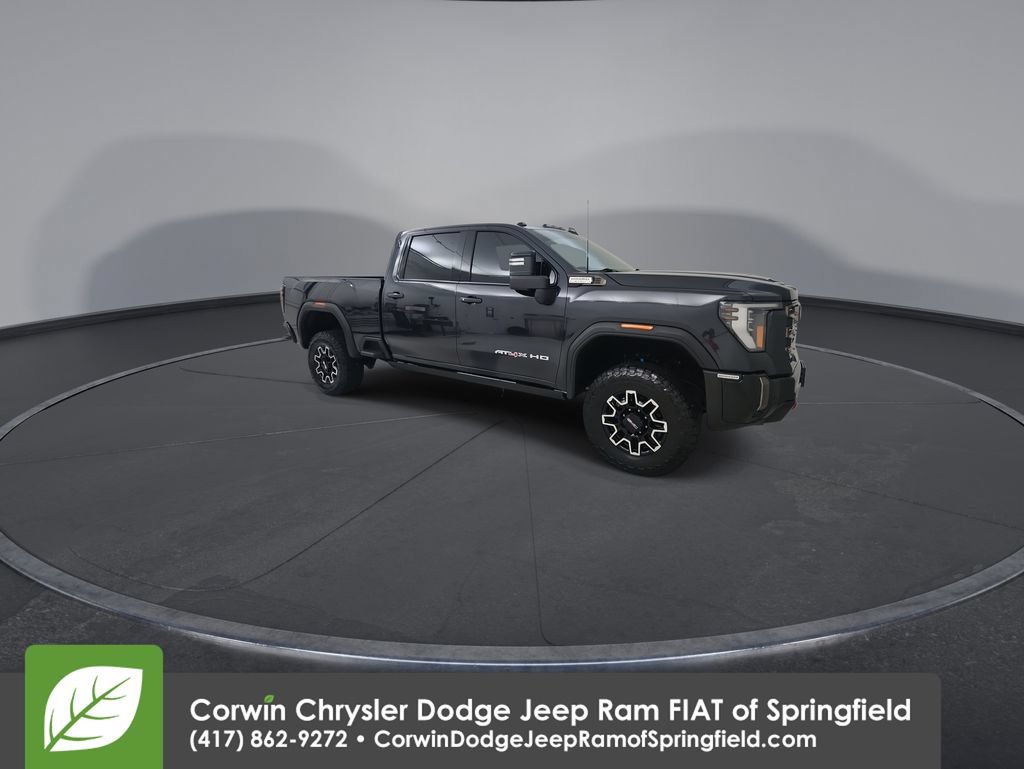 Used 2024 GMC Sierra 2500 AT4X AWD/4WD image 2