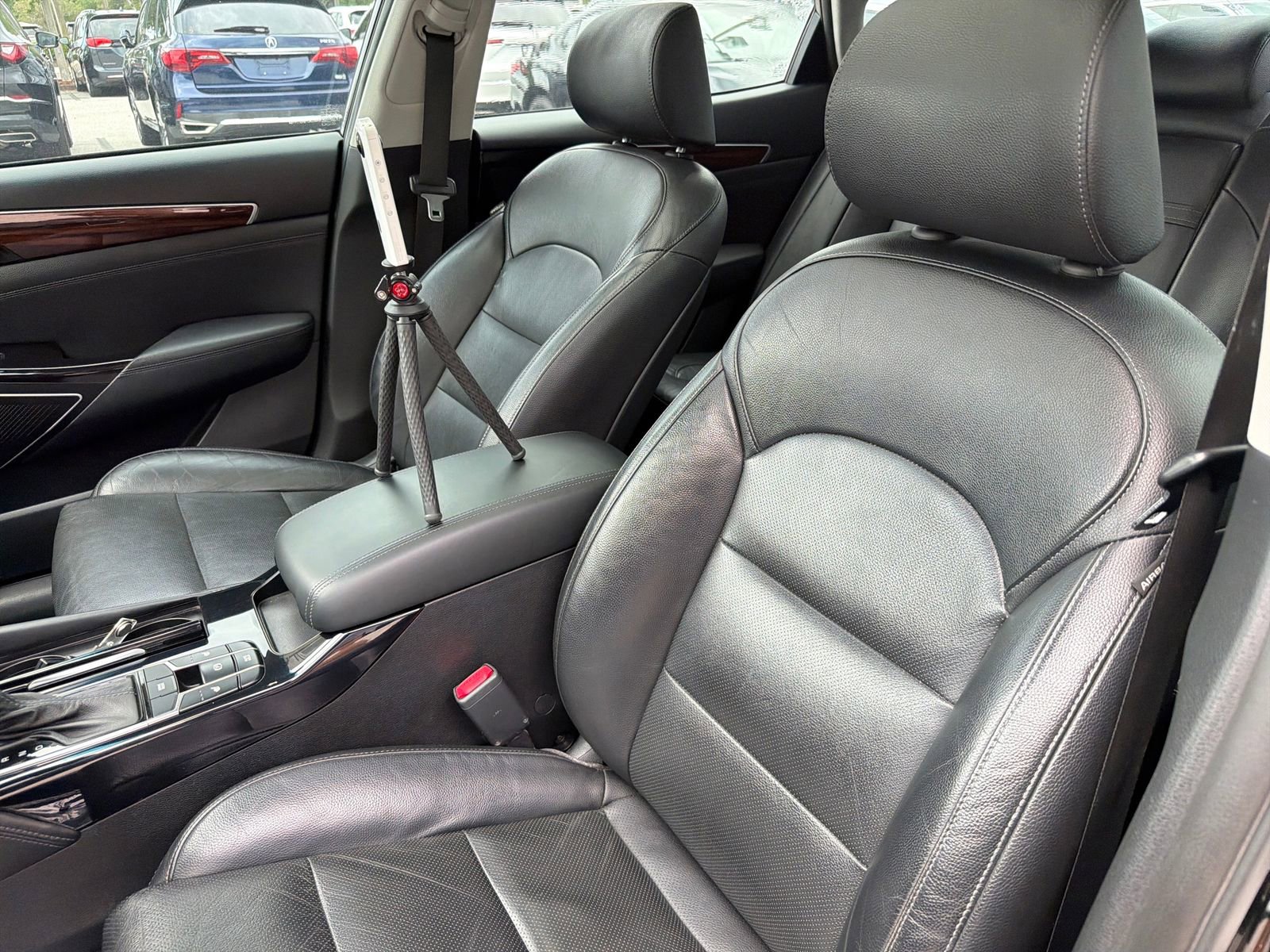 Used 2019 Kia Cadenza Technology image 21