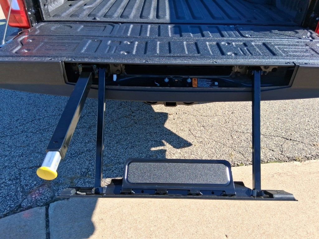 New 2026 Ford F250 XLT w/ FX4 Off-Road Package image 13