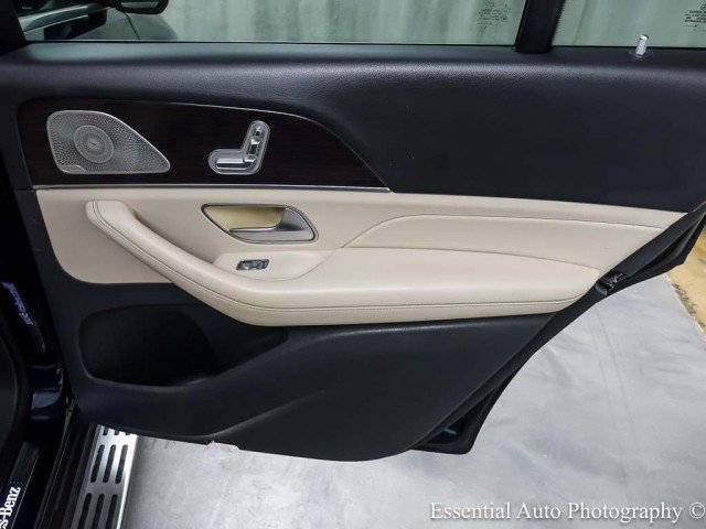 Used 2020 Mercedes-Benz GLS 450 4MATIC image 34