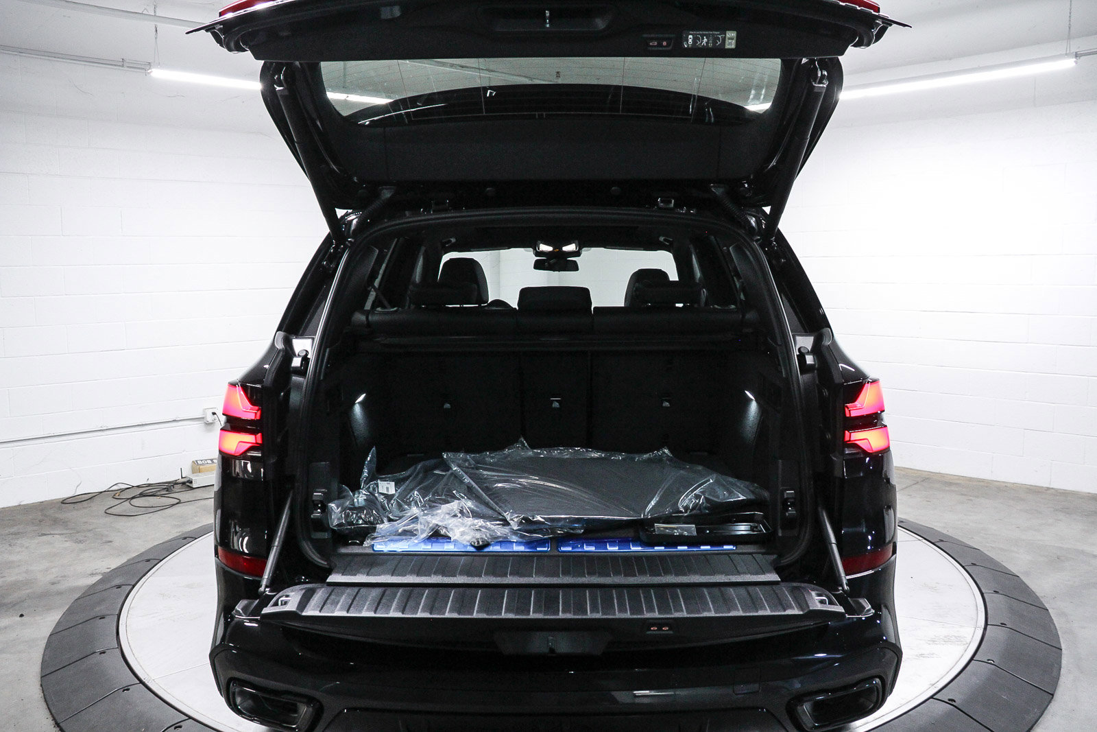 New 2026 BMW X5 xDrive50e AWD/4WD image 26