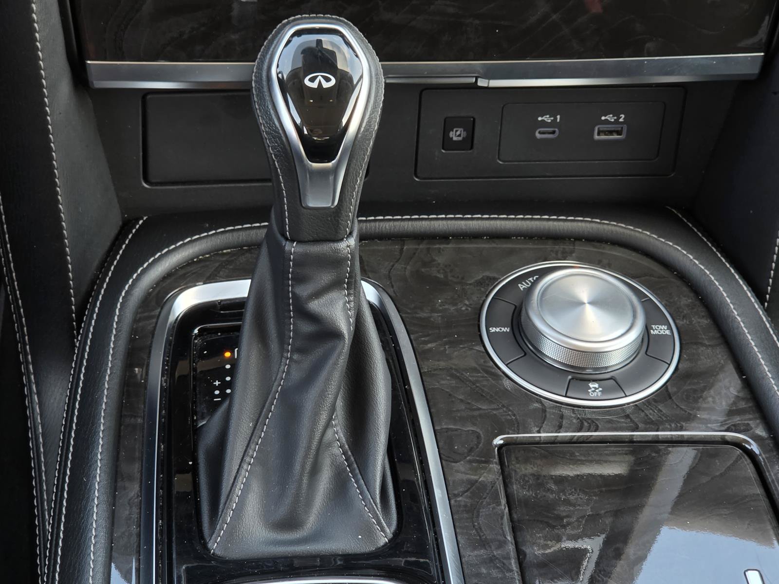 Used 2024 INFINITI QX80 Luxe AWD/4WD image 17