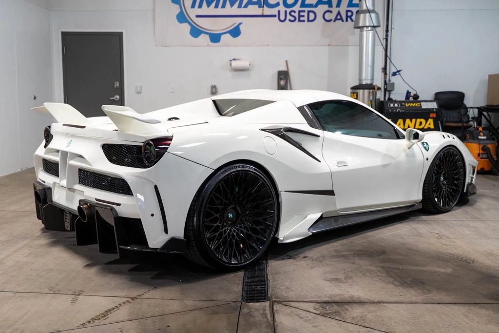 Used 2016 Ferrari 488 Spider RWD image 3
