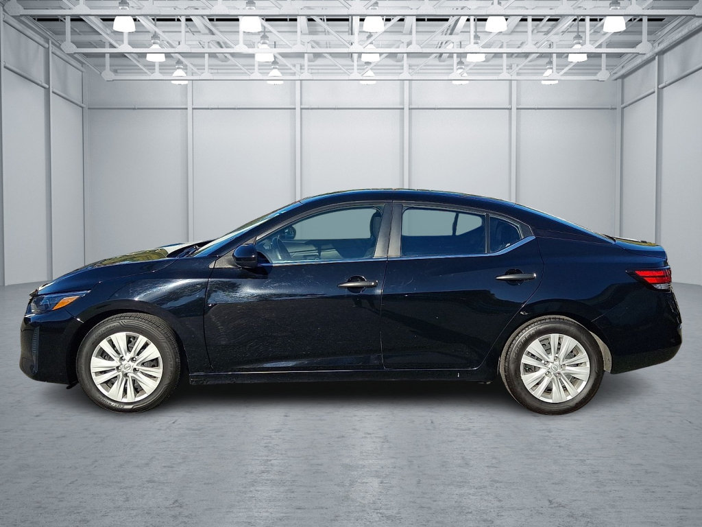 Used 2024 Nissan Sentra S FWD image 2