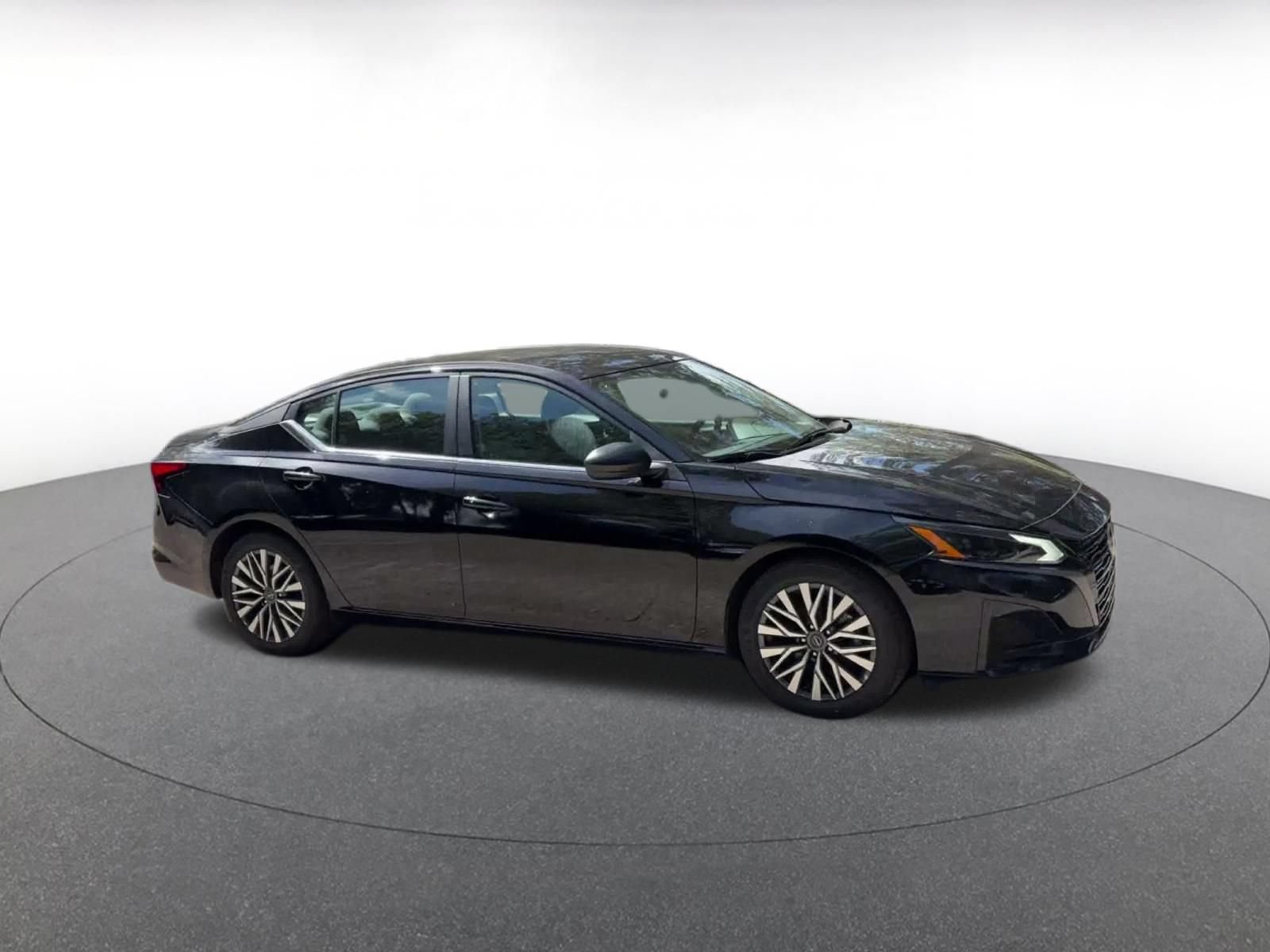 Used 2026 Nissan Altima 2.5 SV FWD video 2