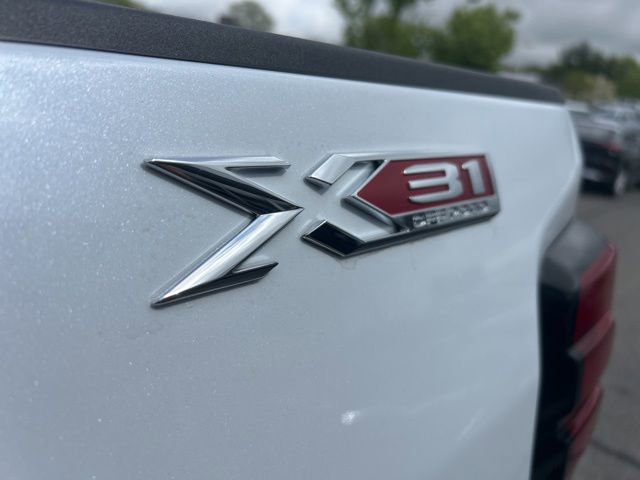 New 2026 GMC Sierra 3500 SLT AWD/4WD image 7
